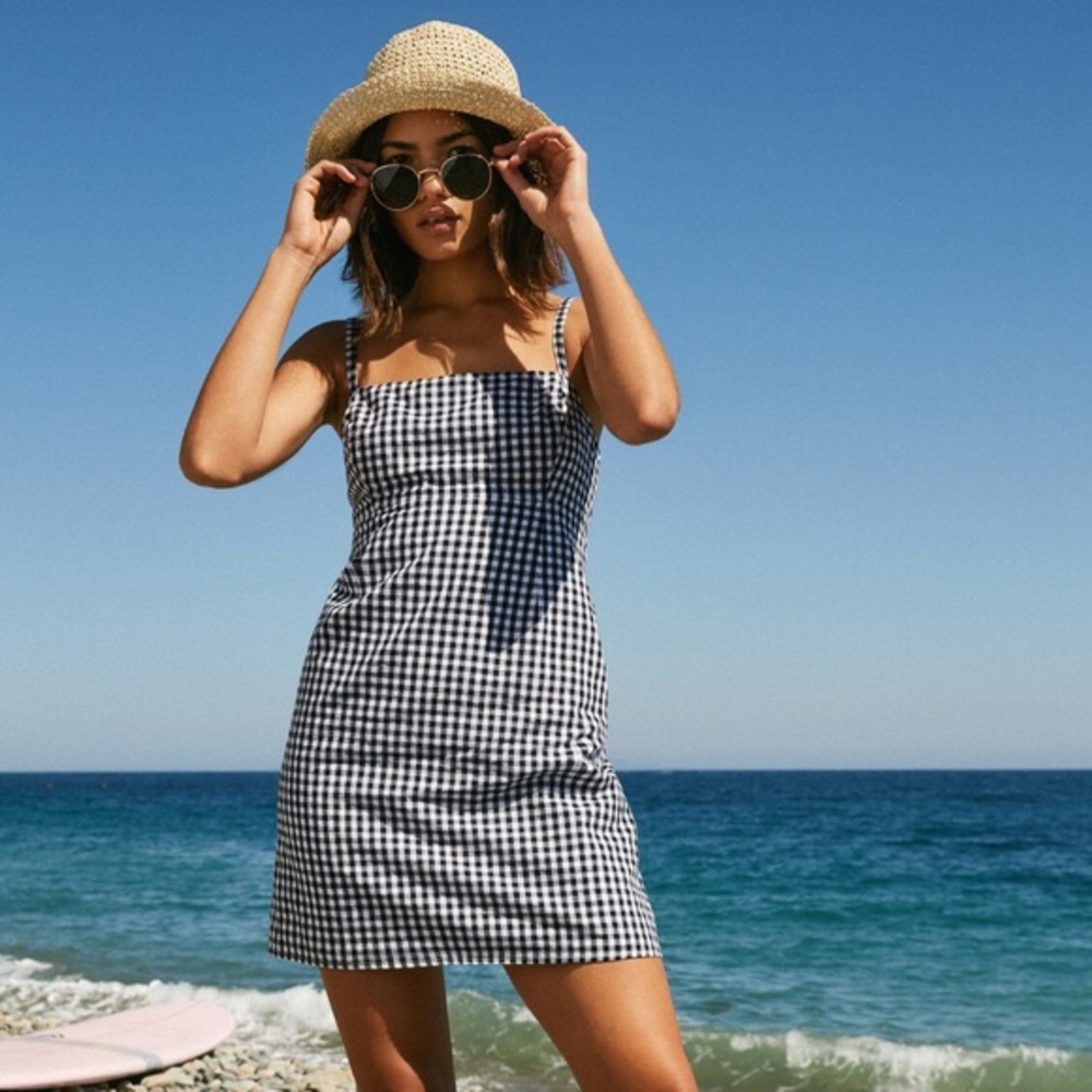 worn once cooperative gingham plaid mini dress 🖤